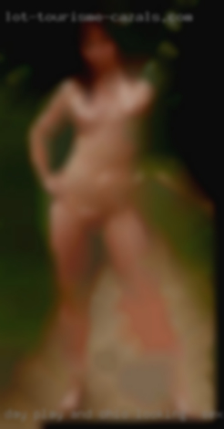 Day Ohio looking for sex play and I can host, no problem.