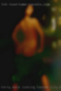 Horny male looking in Kansas City, Missouri to play with couples.
